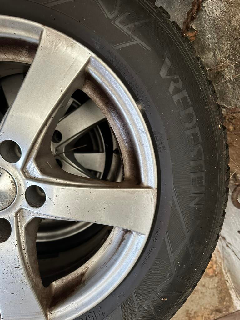 Pneus hiver et jantes Audi Q3, Autos : Pièces & Accessoires, Enlèvement, Pneus hiver, Pneu(s)