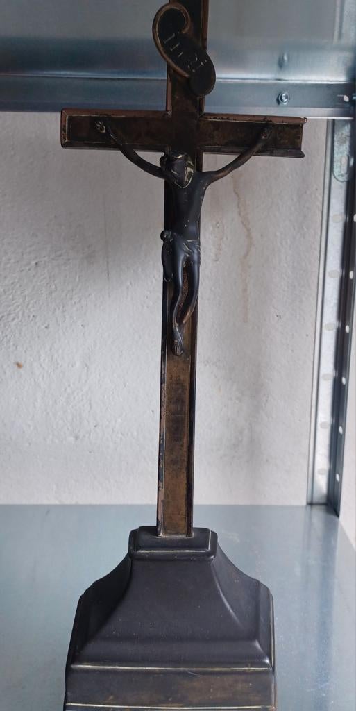 Kruisbeeld, Antiek en Kunst, Antiek | Religieuze voorwerpen, Ophalen