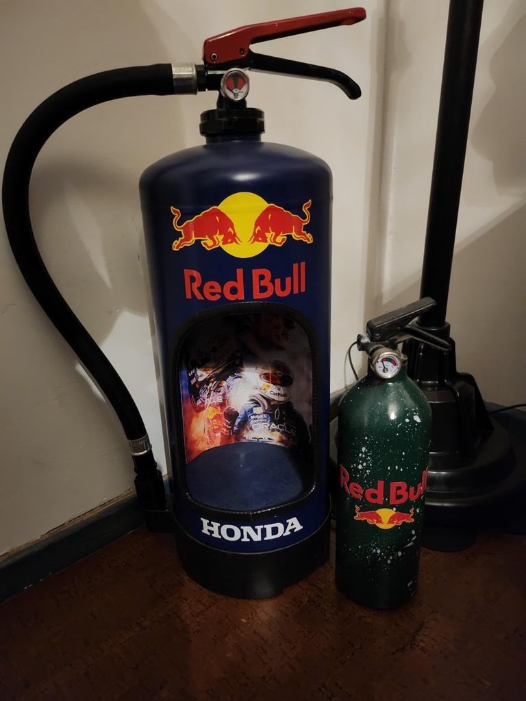 Max Verstappen Red Bull brandblusserset, Huis en Inrichting, Brandblussers en Brandkasten, Ophalen of Verzenden, Nieuw, Brandblusser