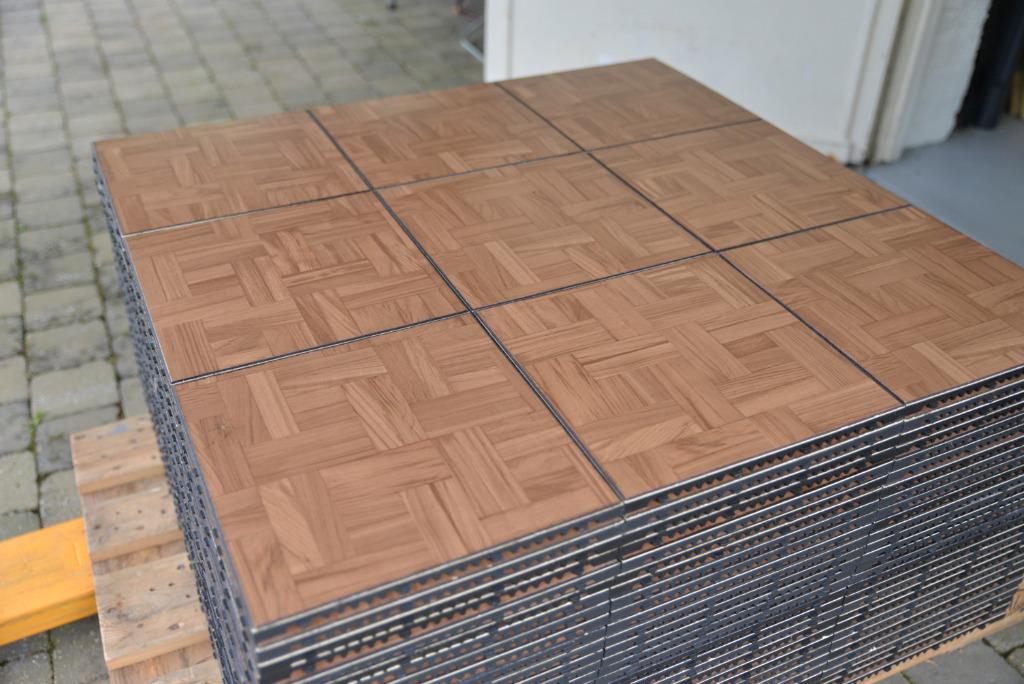 Piste de danse clipsable et modulable 20 m² + finitions, Articles professionnels, Horeca | Mobilier & Aménagement, Mobilier, Utilisé