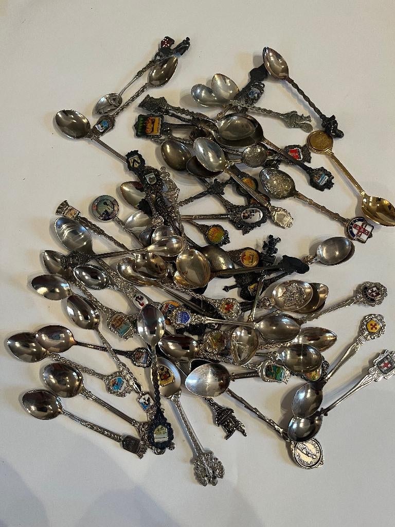 60 souvenir lepeltjes, Verzamelen, Ophalen