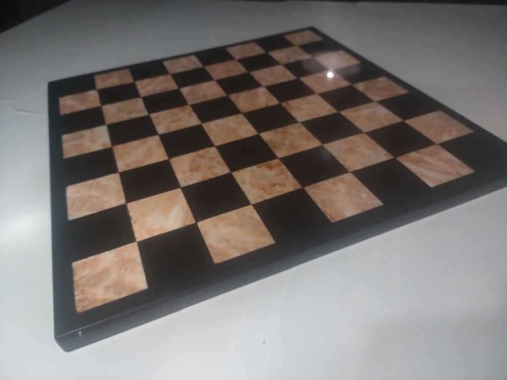 Marmeren schaakbord ZONDER pionnen, Verzenden