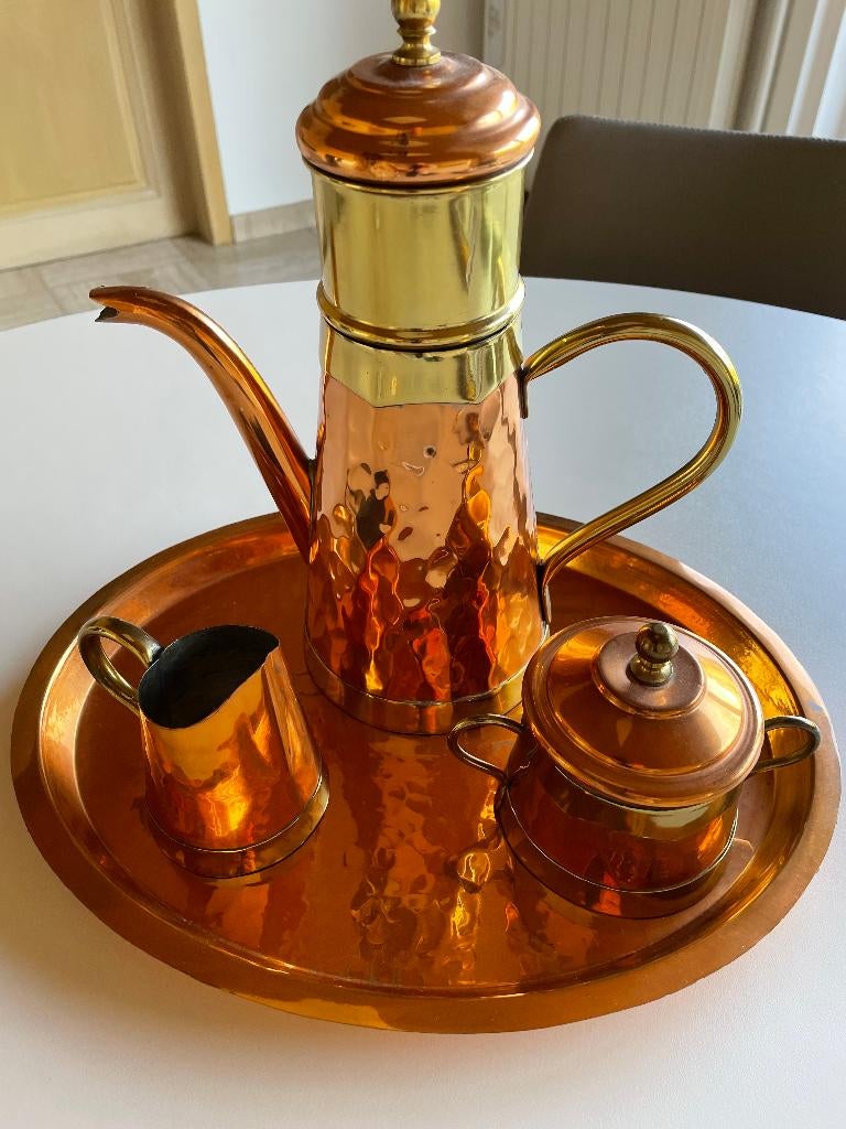 cafetière en cuivre avec pot à lait et sucrier, Comme neuf, Enlèvement, Autres types, Autres matériaux