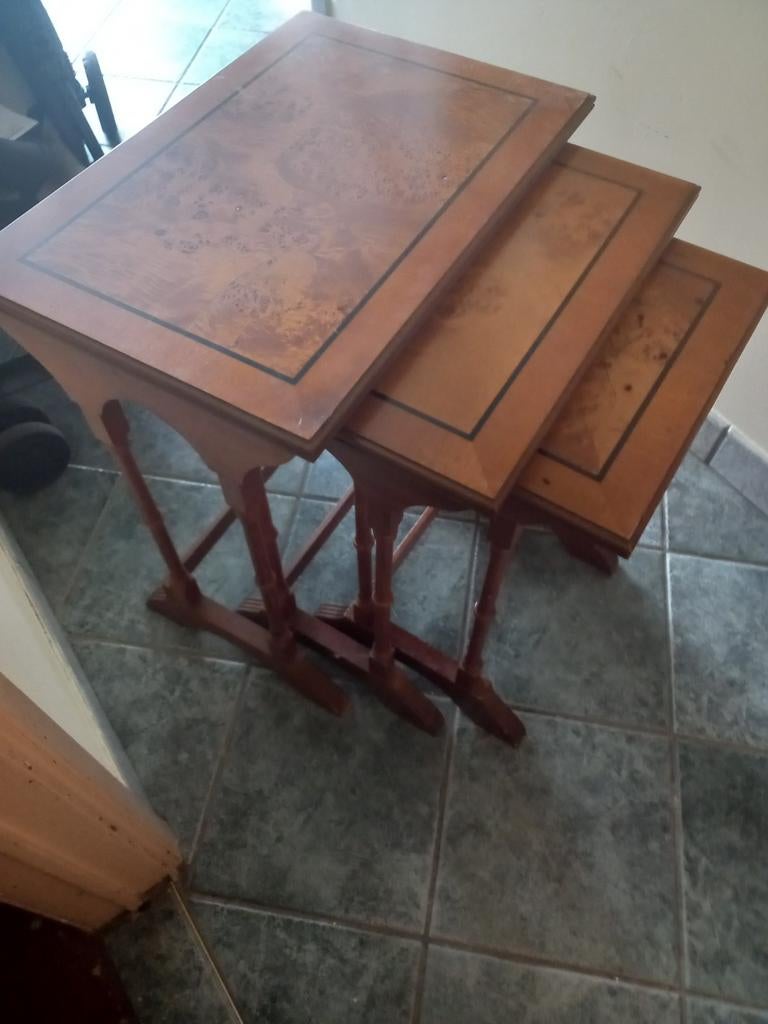 3 table d appoint, Antiquités & Art