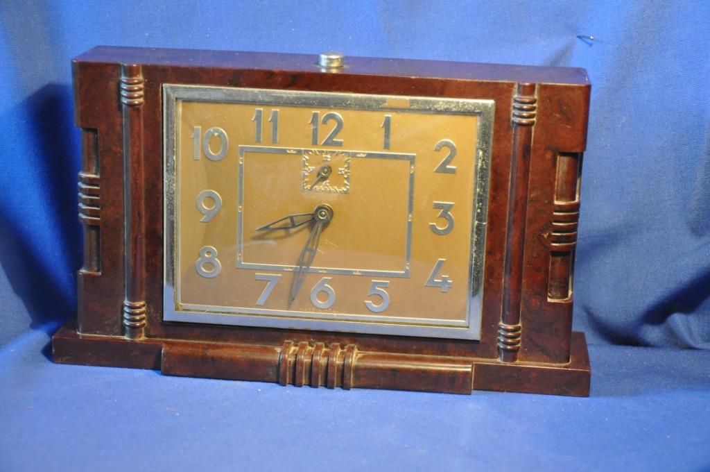 §  reveil art deco en bakelite grand modèle, Enlèvement ou Envoi