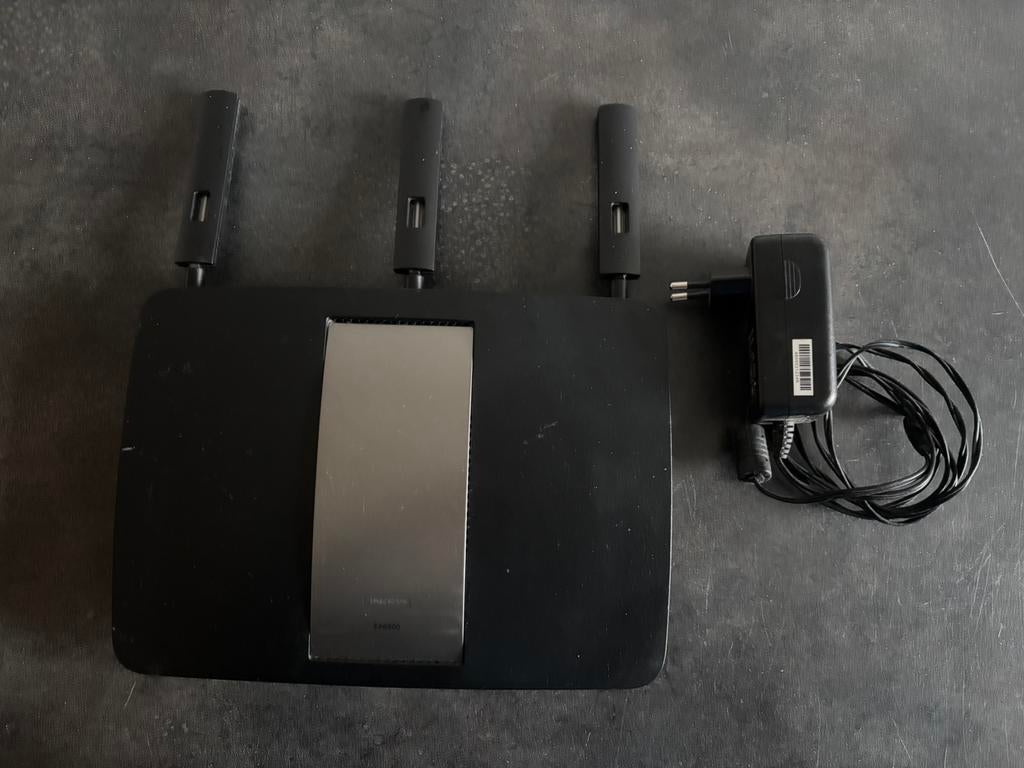 Linksys EA6900 V1.1 WiFi Router, Ophalen of Verzenden, Zo goed als nieuw, Router