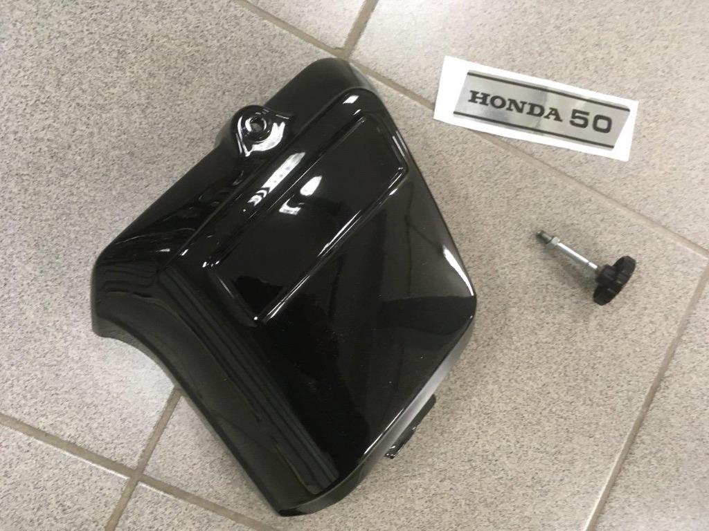 Cache latéral côté droit d’origine état neuf HONDA CD50, Motoren, Ophalen of Verzenden, Nieuw