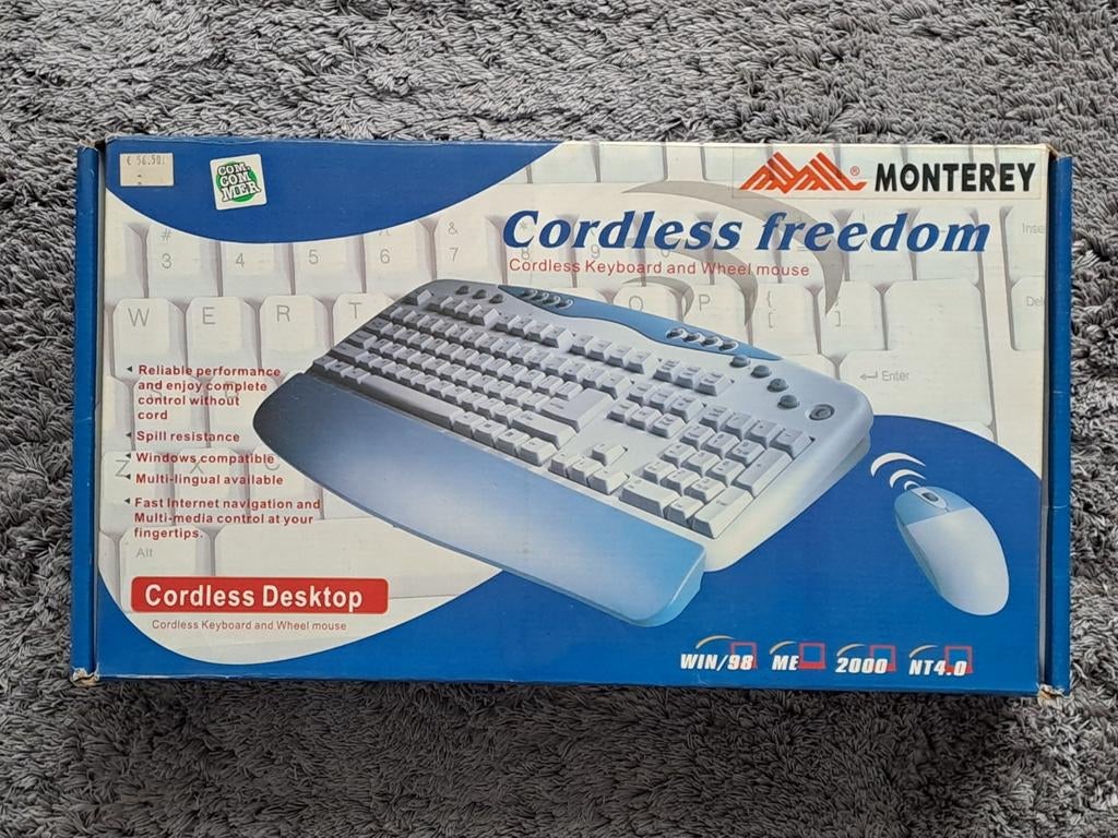Draadloos keyboard, Computers en Software, Toetsenborden, Ophalen of Verzenden, Zo goed als nieuw, Draadloos