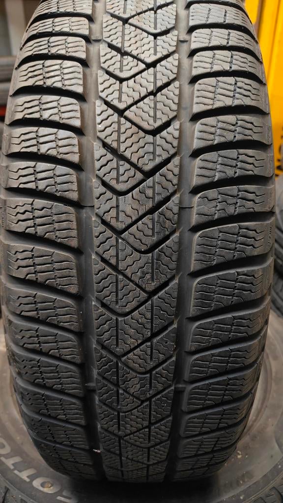 Maat 205/60 r16 Pirelli 20560r16 winterbanden, Ophalen, Gebruikt, BMW
