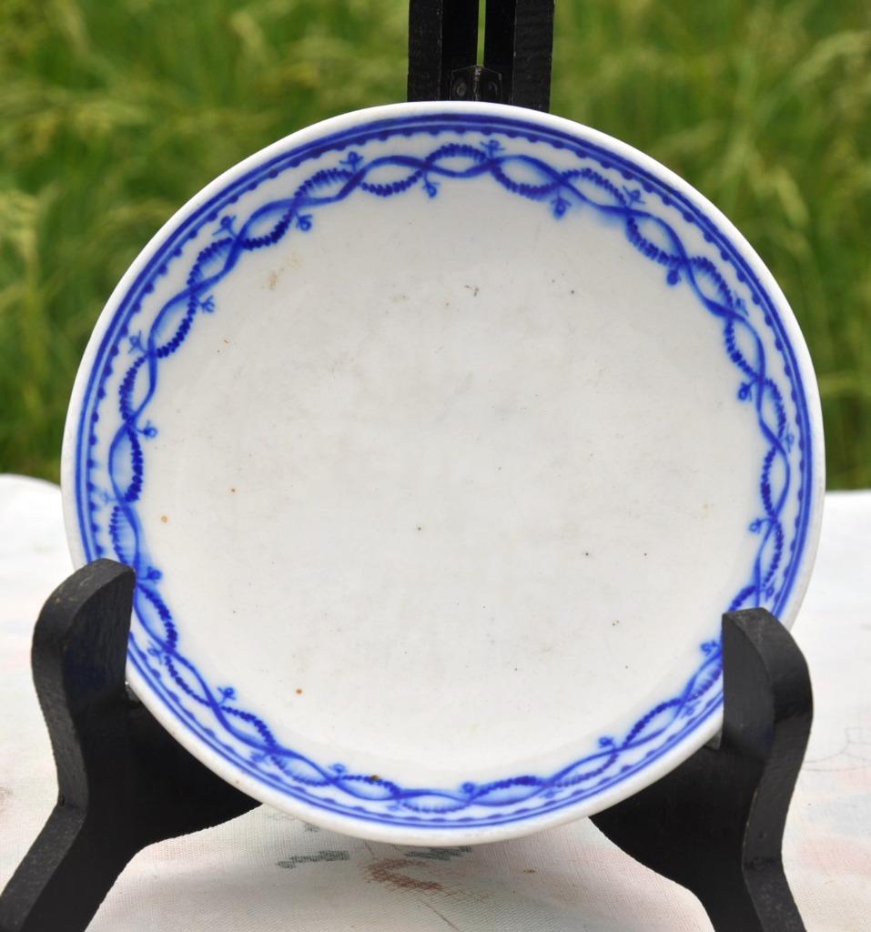 soucoupe faience tournai guirlande entrelacée, Enlèvement ou Envoi