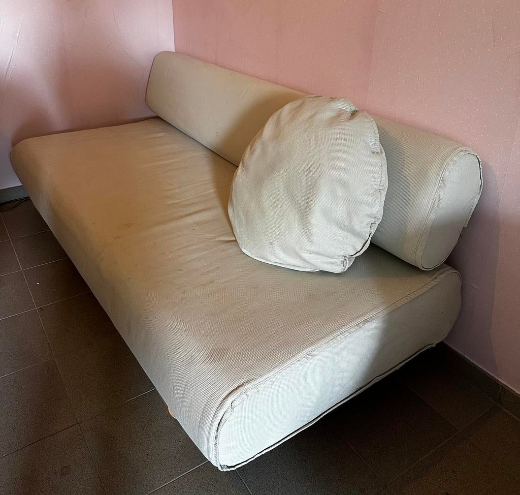 IKEA, Enlèvement, Utilisé
