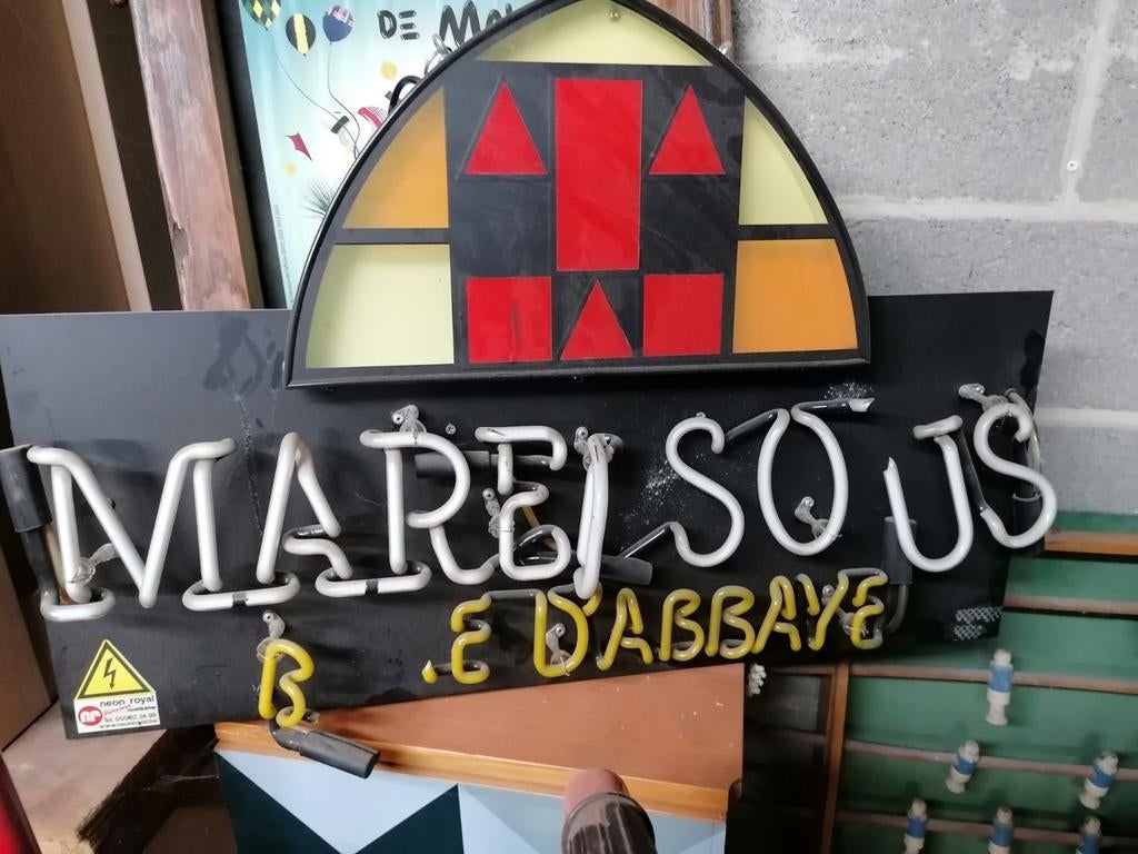 Enseigne lumineuse Maredsous à restaurer, Enlèvement, Utilisé
