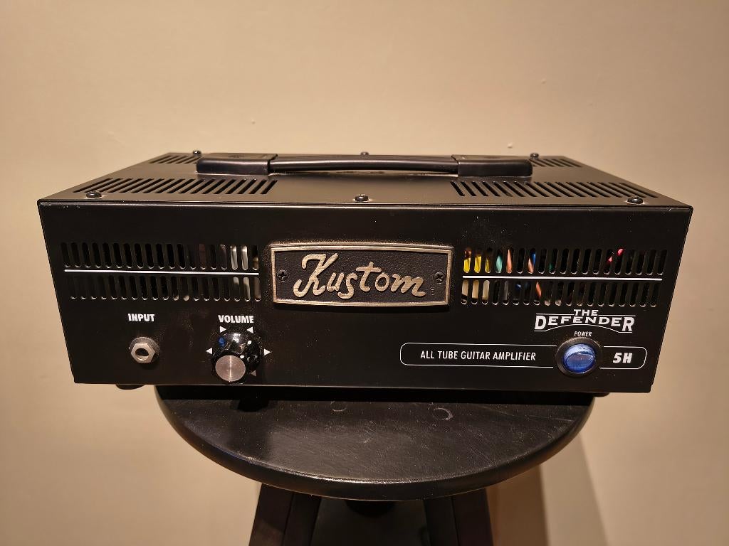 Kustom The Defender 5H Buizenversterker, Muziek en Instrumenten, Versterkers | Bas en Gitaar, Ophalen, Gebruikt, Gitaar, Minder dan 50 watt