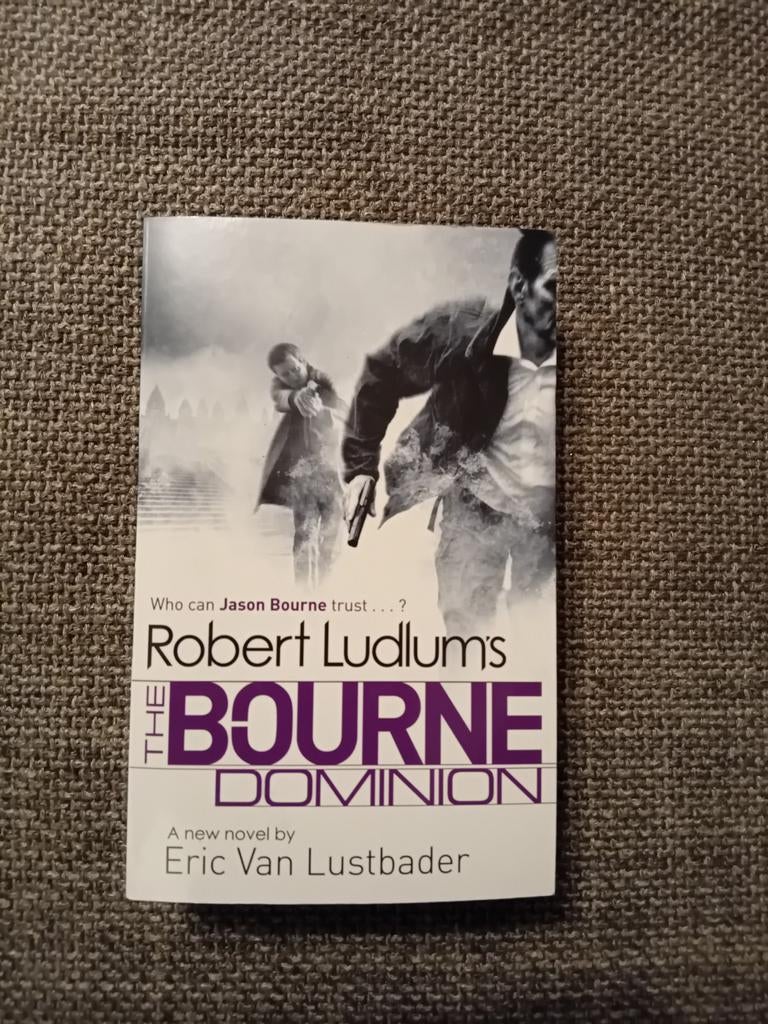 Robert Ludlum - The Bourne dominion, Enlèvement ou Envoi, Comme neuf, ROBERT LUDLUM
