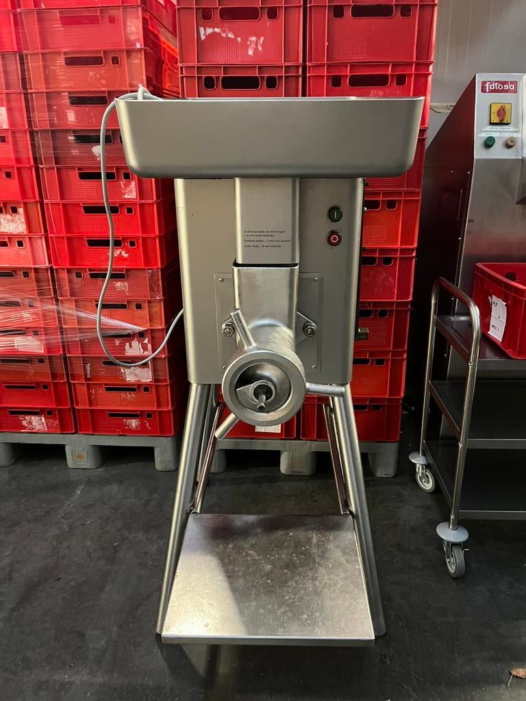 Mado vleesmolen, Zakelijke goederen, Ophalen, Gebruikt