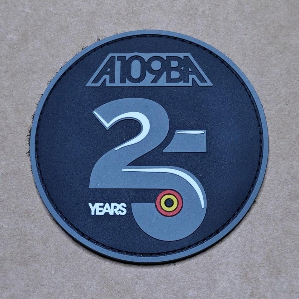 A 109BA Beauvechain 25 Years, Ophalen of Verzenden, Luchtmacht, Embleem of Badge