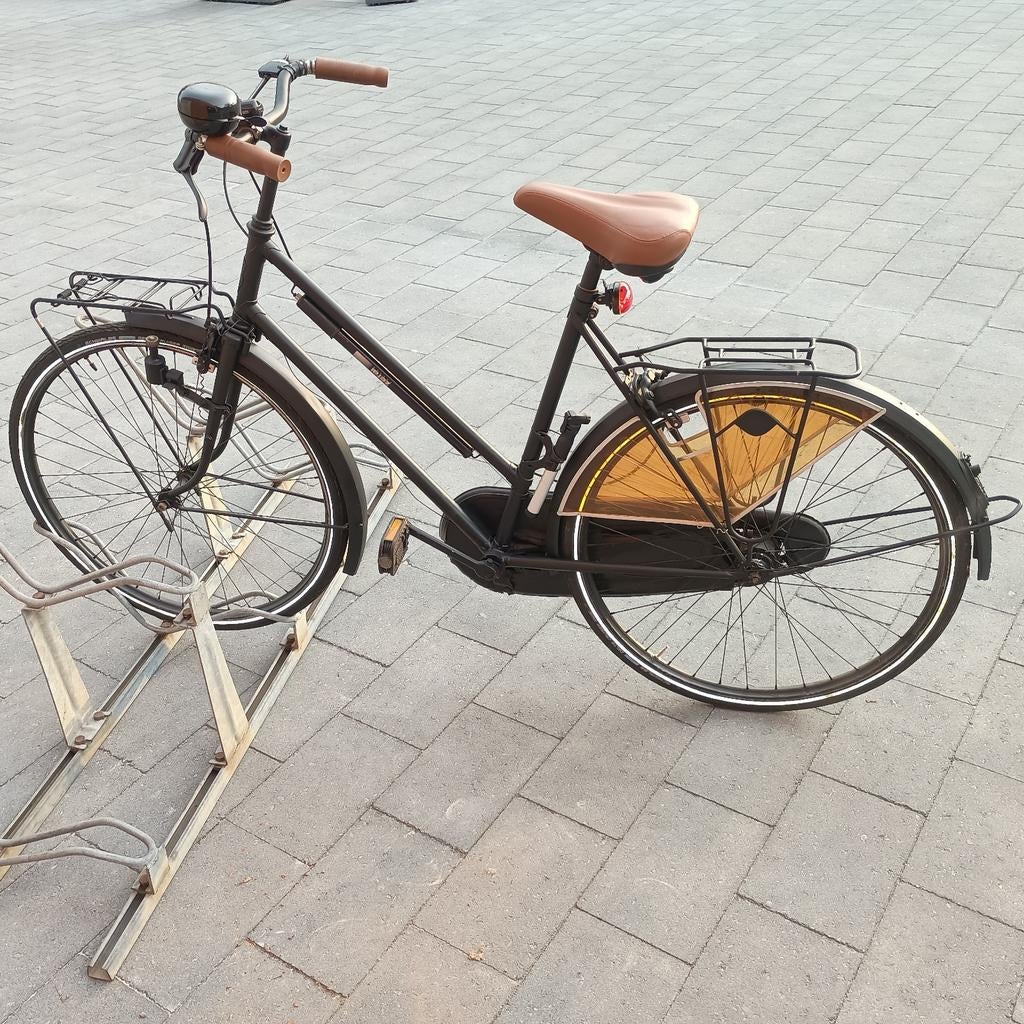 Damesfiets opgemaakt- zwart, Fietsen en Brommers, Fietsen | Dames | Damesfietsen, Ophalen, Gebruikt