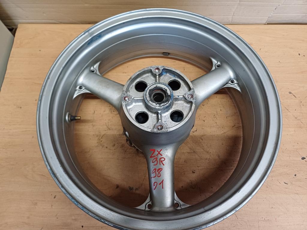 kawasaki zx9r model '98-'01 achterwiel velg grijs herspoten, Ophalen of Verzenden, Gebruikt