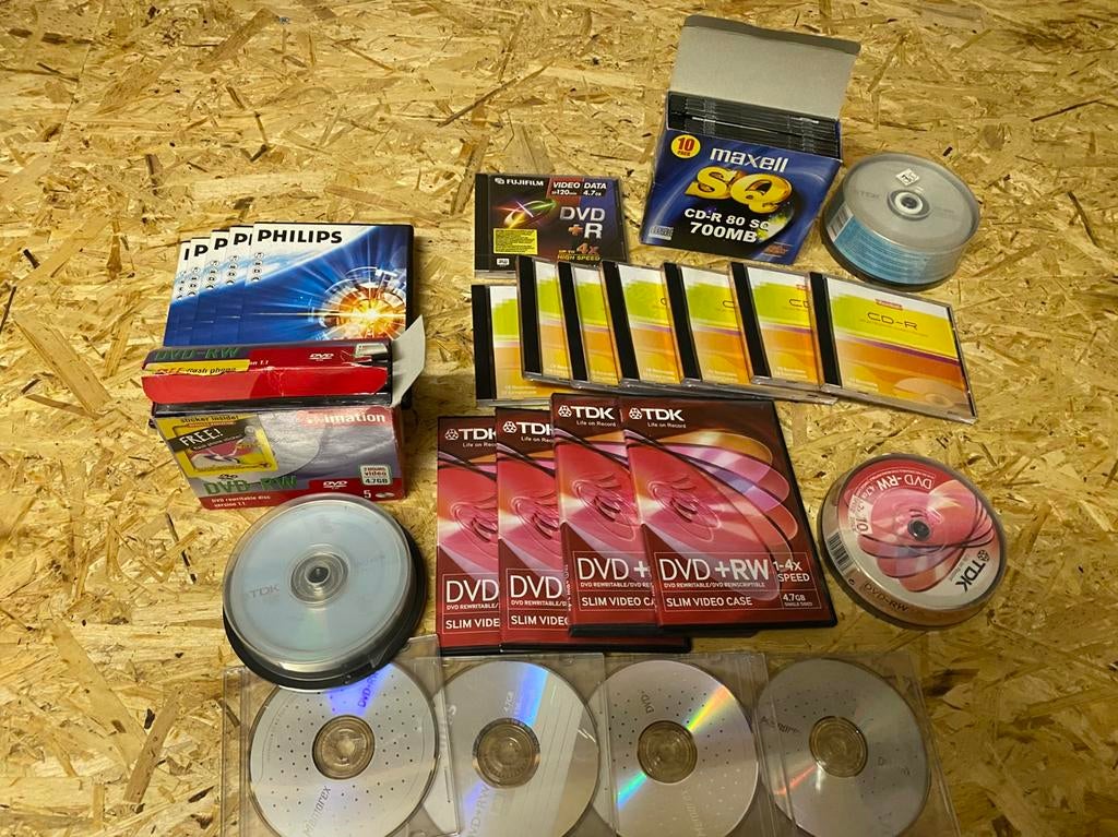 Lot cd’s en dvd’s R en RW, Informatique & Logiciels, Disques enregistrables, Enlèvement ou Envoi, Utilisé, Cd