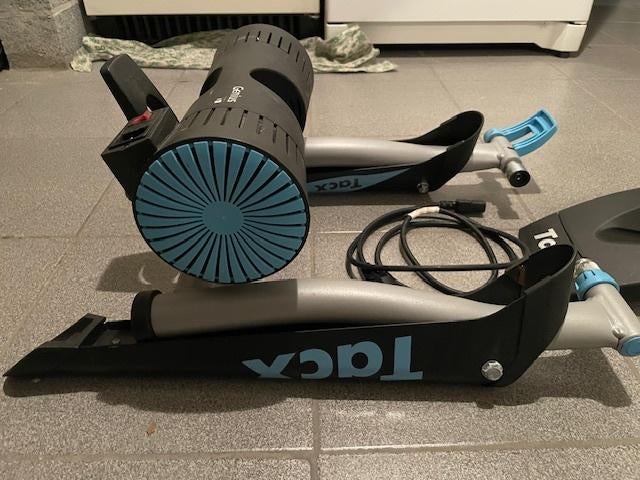 HOME TRAINER GENIUS Connecté, Fietsen en Brommers, Ophalen, Gebruikt, Tacx