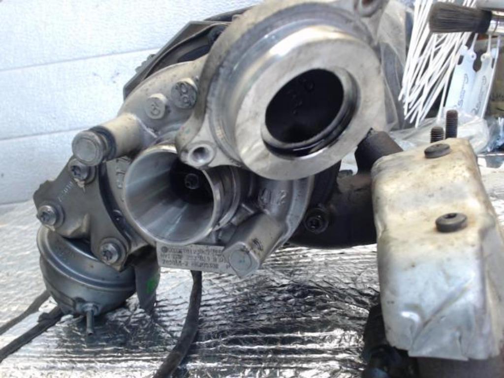 Turbo Skoda Fabia 2 1.2TDi 55kw 2010-2014 (123buz) LP/14771, Enlèvement, Utilisé, Skoda