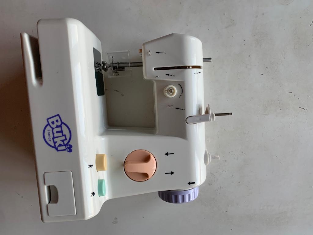 Machine à coudre, Enlèvement, Comme neuf, Outillage ou Accessoires