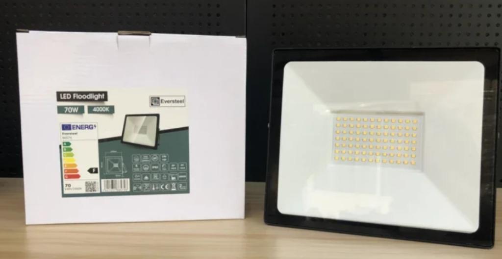 EVERSTEEL LED FLOODLIGHT - 70W - 4000K - 6850 LUMEN - NIEUW, Verzenden, Nieuw, 50 tot 200 watt, Lamp met armatuur