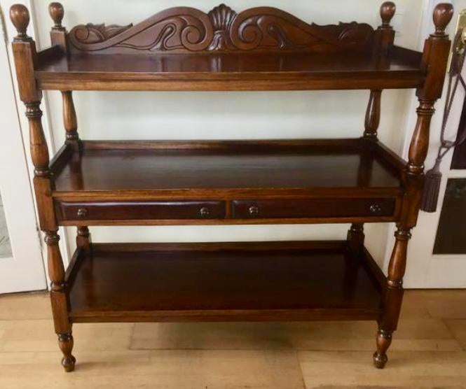 JOLI BUFFET/TABLE D'APPOINT CLASSIQUE, Enlèvement, Utilisé