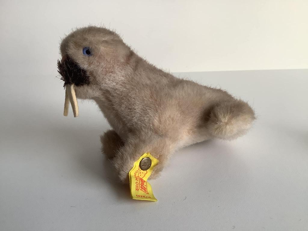 Vintage Steiff walrus "Wally" met knop en label, Enlèvement ou Envoi, Comme neuf, Ours en tissus, Steiff