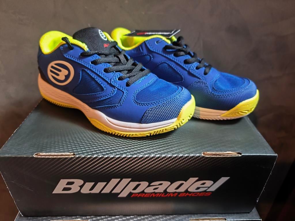 BULLPADEL SCHOENEN NIEUW 33 en 36, Sport en Fitness, Padel, Ophalen of Verzenden, Nieuw
