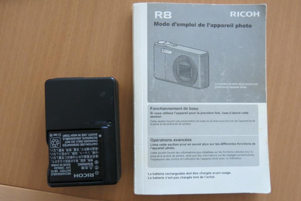 batterie et chargeur pour appareil photo Ricoh R8 à donner, Ophalen, Gebruikt