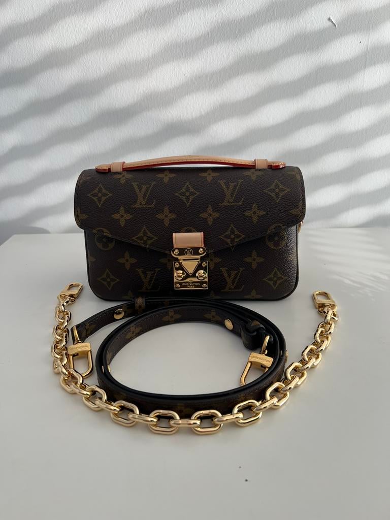 Authentic Louis Vuitton Metis East West bag, Envoi, Comme neuf