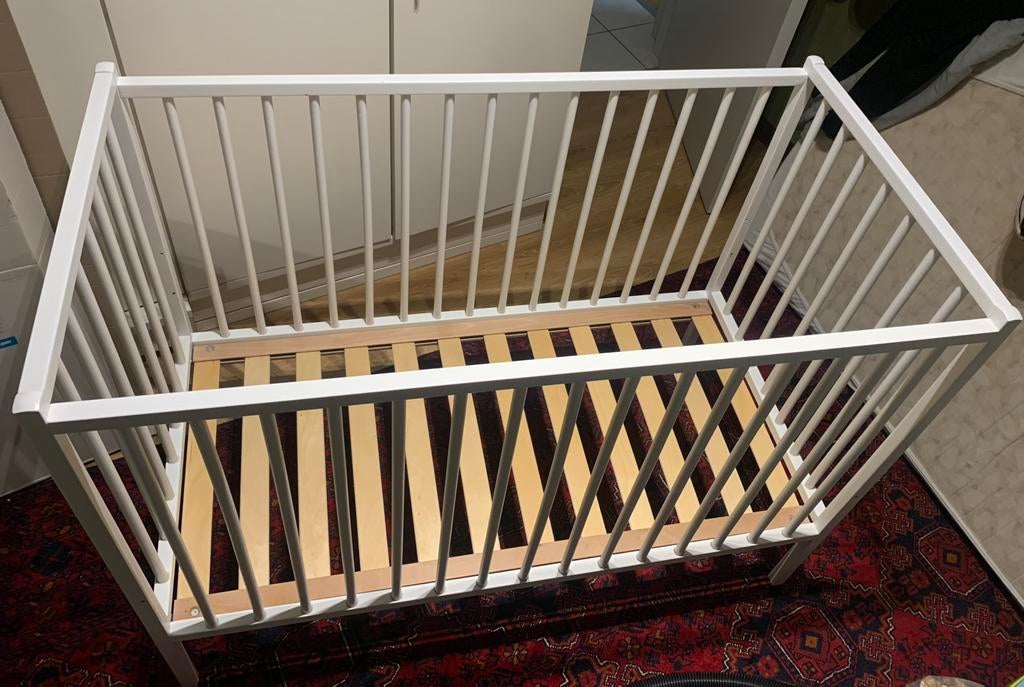 Lit bébé avec matelas Prémaman, Enfants & Bébés, Enlèvement, Comme neuf, Autres types
