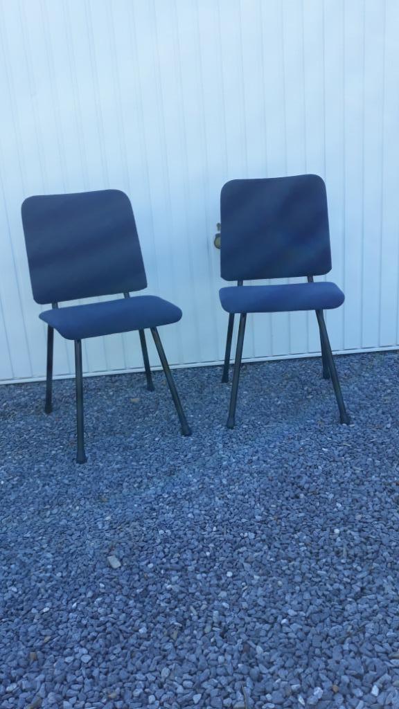 2 blauwe gestoffeerde stoelen, Ophalen, Zo goed als nieuw, Blauw, Stof