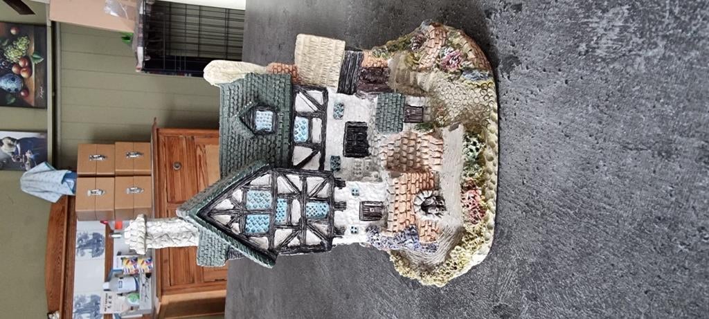 Miniatuur huisje, Ophalen of Verzenden, Zo goed als nieuw
