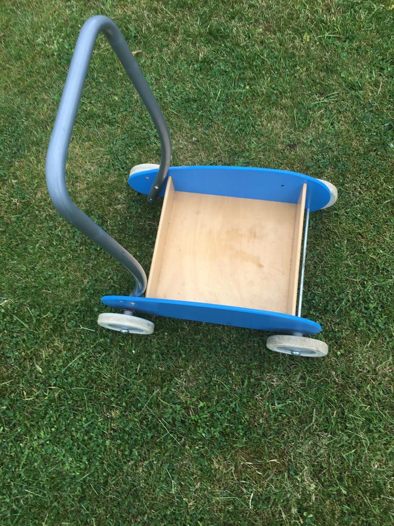 Ikea oppsta loopkar voor kindjes blauwe kleur, Ophalen, Gebruikt