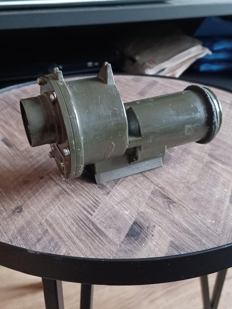 M90D telescoop late WO2, Verzenden, Landmacht, Overige typen