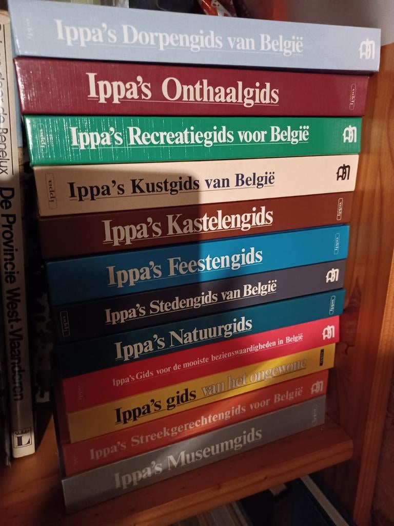 12 Ippa's gidsen, Ophalen of Verzenden, Zo goed als nieuw, Reisgids of -boek, Overige merken