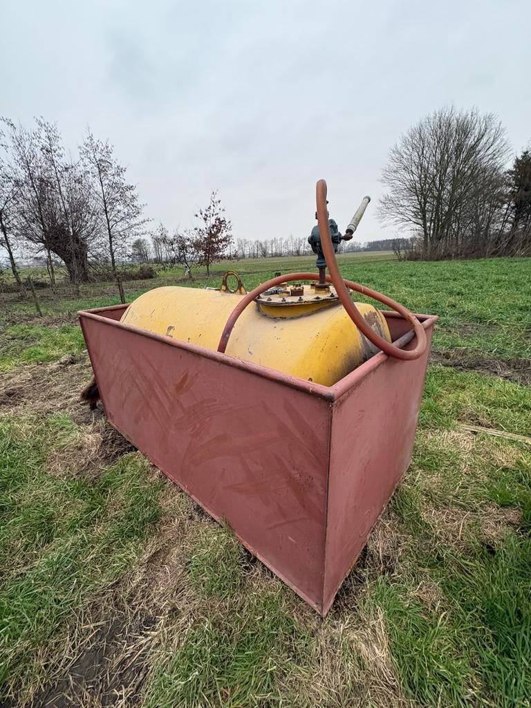 Tank, Ophalen of Verzenden