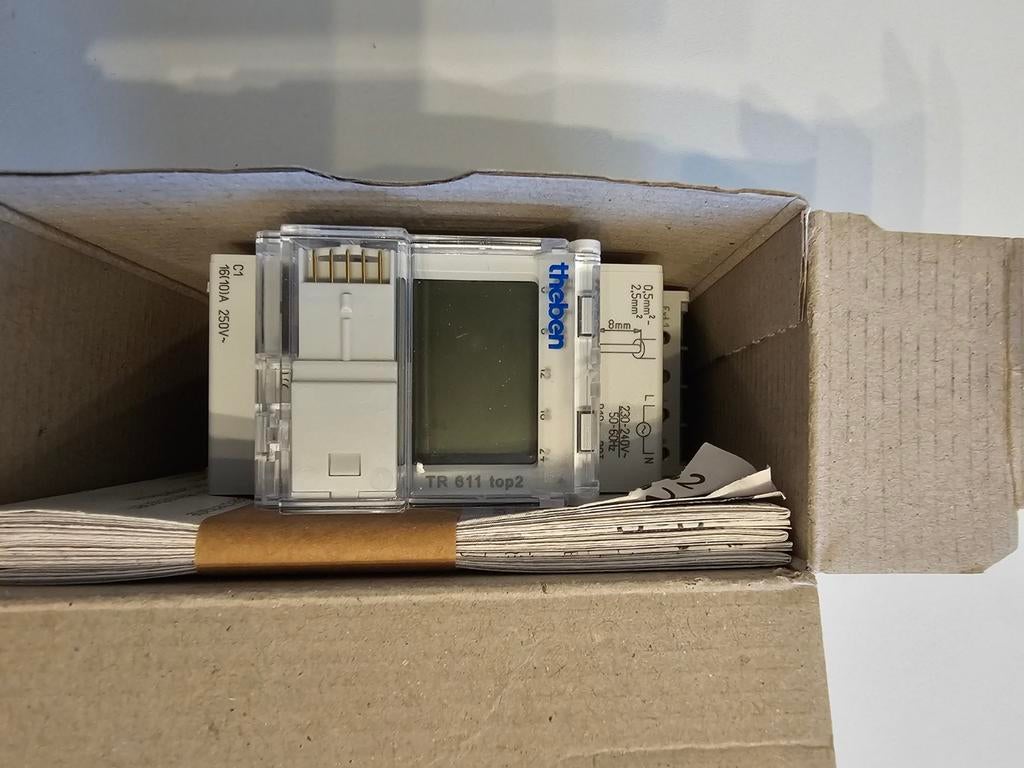 Nieuwe Digitale schakelklok TR 611 top2, Enlèvement, Neuf
