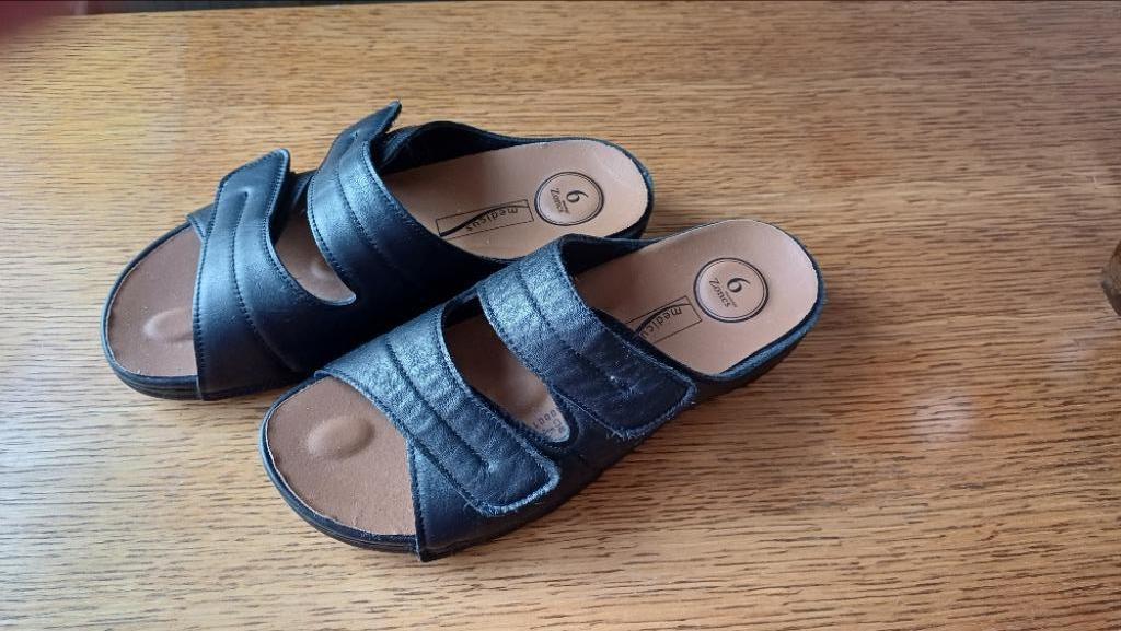 Muiltjes Ortopeda, Blauw, Zo goed als nieuw, Sandalen of Muiltjes, Ophalen of Verzenden