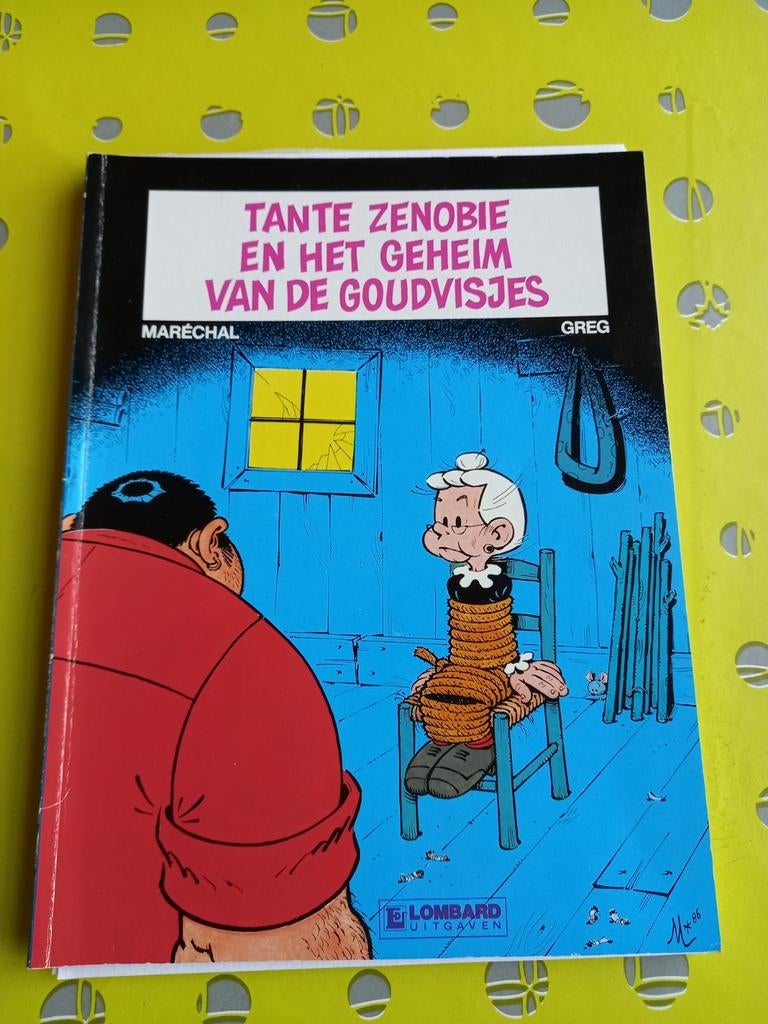 strips x3 tante Z.. Madila..Julie, Klaartje ..., Greg, Meerdere stripboeken, Ophalen, Gelezen