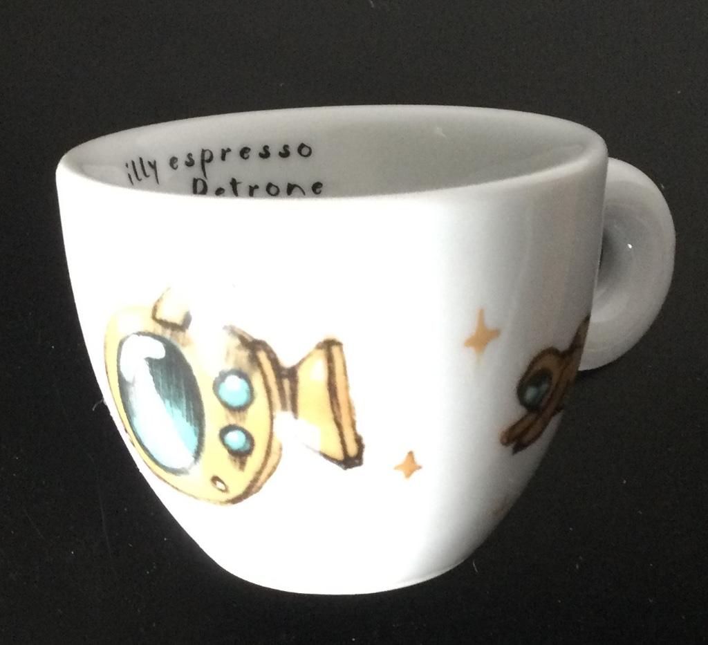 Illy espresso kopje Max Petrone 2018 H 5cm, Verzamelen, Ophalen of Verzenden, Zo goed als nieuw