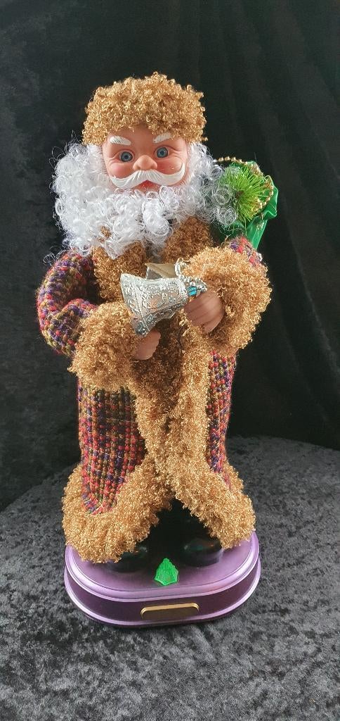 Kerstman met muziek, Ophalen