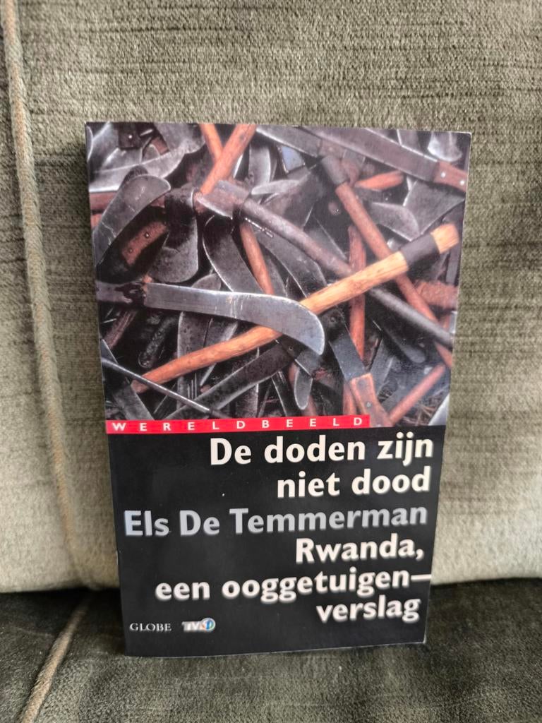 De doden zijn niet dood.   (Els De Temmerman), Boeken, Ophalen of Verzenden, Zo goed als nieuw, Maatschappij en Samenleving, Els De Temmerman