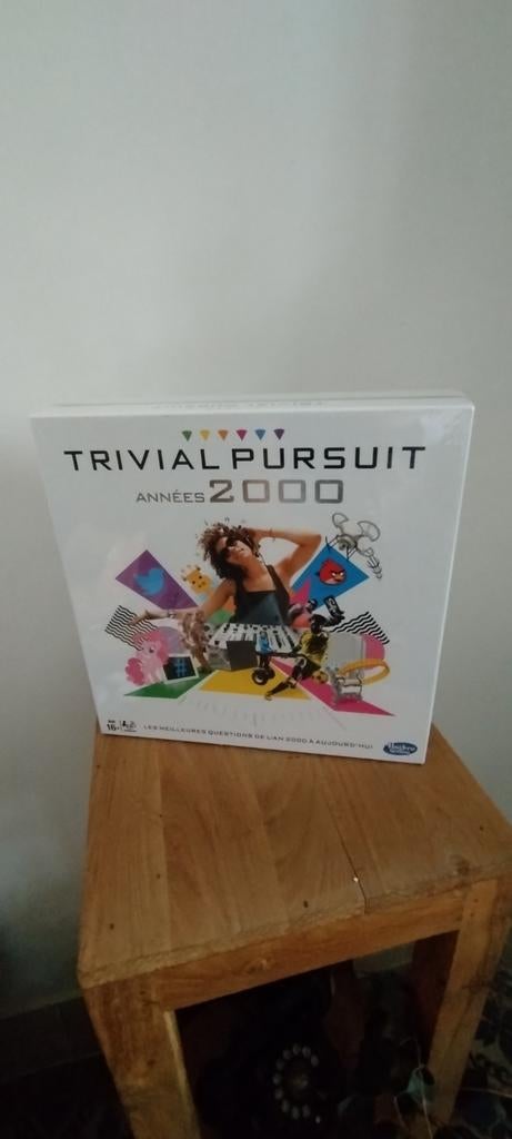 Jeu de société trivial pursuit années 2000, Enlèvement ou Envoi, Comme neuf