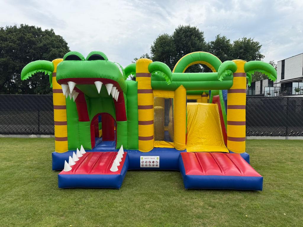 Springkasteel Multiplay Krokodil Te huur, Enfants & Bébés, Jouets | Extérieur | Coussins gonflables, Enlèvement, Utilisé
