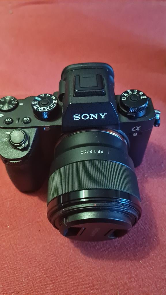 4 objectifs Sony + accessoires, Enlèvement, Comme neuf, Reflex miroir, Sony
