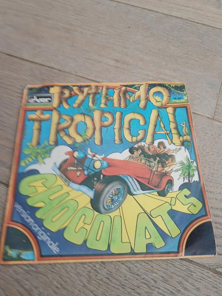 Single : chocolats : rythmo tropical + Brasilia carnaval, Ophalen of Verzenden, Zo goed als nieuw