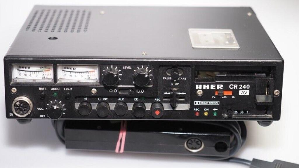 Uher cassette recorder CR 240AV, Enlèvement ou Envoi, Magnétophone
